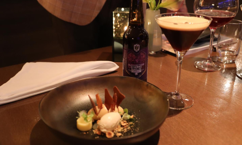 Dessert met biercocktail in de horeca